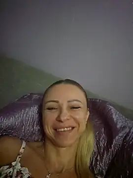 GhostLily1's Webcam Show
