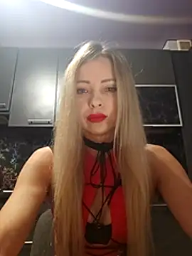 Show modela GhostLily1 na web-kameri