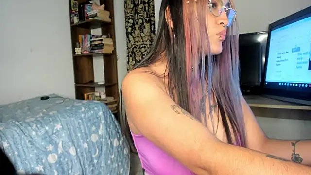 Scarlett-velvet Show in webcam