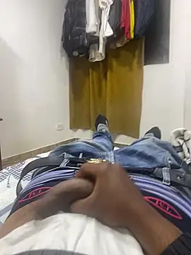 Show modela mkarlosmodelos na web-kameri