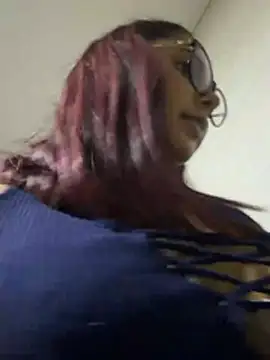 Cherry_rousse's Live XXX Chat