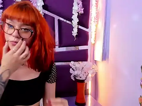 kiaraBennett's Live XXX Chat