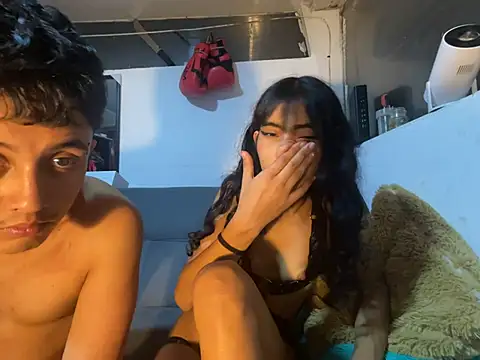 keithandbelzebu Show in webcam