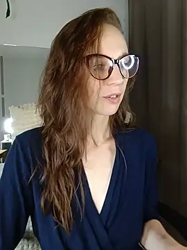 Eileen_Hart Show in webcam