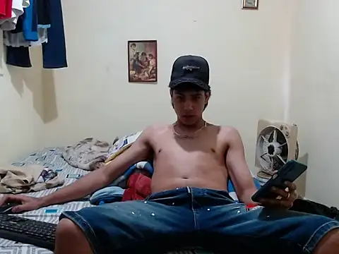 عرض كام TitanMedina