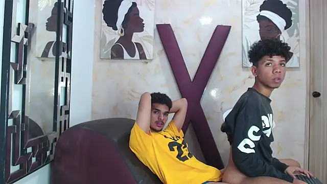 Show modela LOVE_KING1 na web-kameri