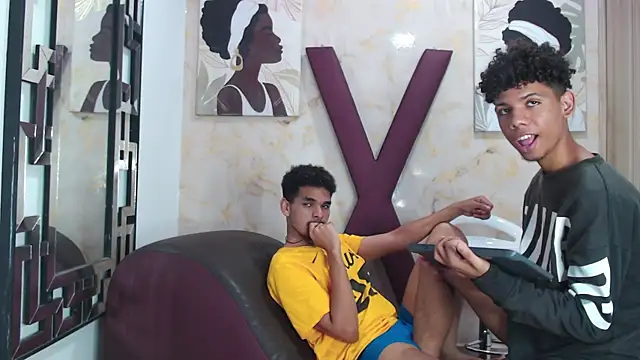 Show modela LOVE_KING1 na web-kameri