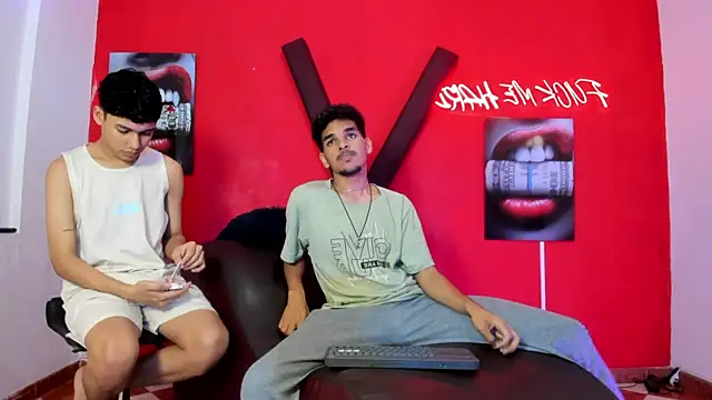 LOVE_KING1n Webbikameraesitys