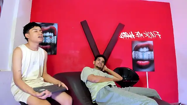 LOVE_KING1 Adlı Modelin Web Kamerası Şovu