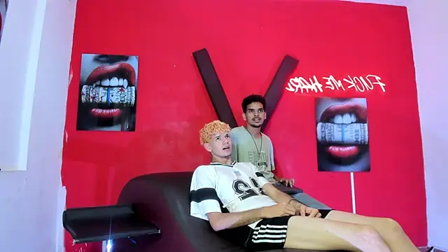 Show modela LOVE_KING1 na web-kameri