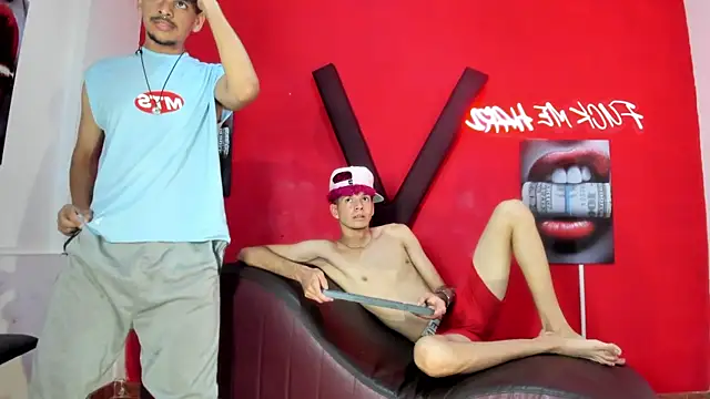 LOVE_KING1 Show in webcam