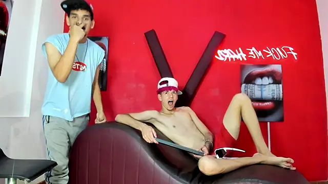 Show modela LOVE_KING1 na web-kameri