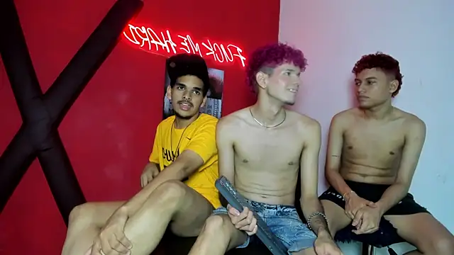 LOVE_KING1n Webbikameraesitys