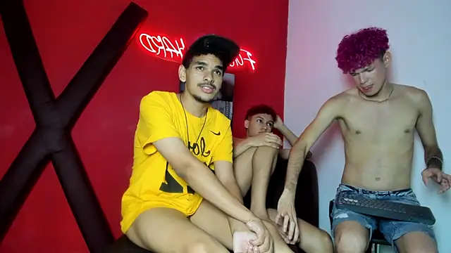 LOVE_KING1n Webbikameraesitys