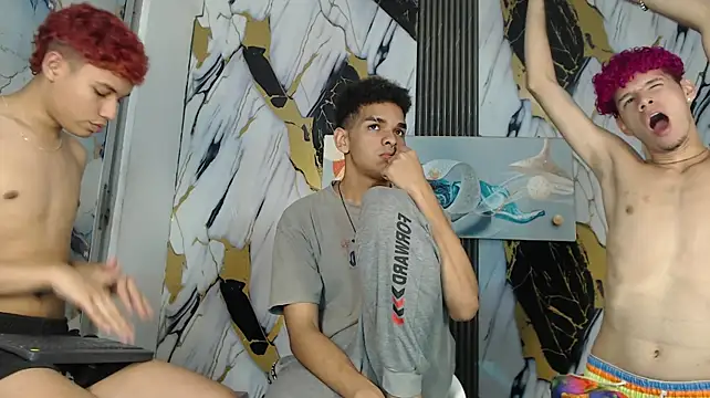 LOVE_KING1 Show in webcam