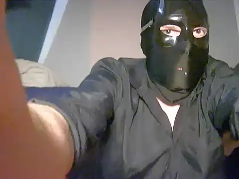 Show modela BigSilkCock na web-kameri