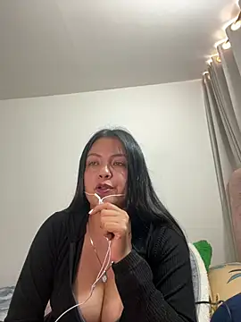 _Sweeteyes' Live Chat Room
