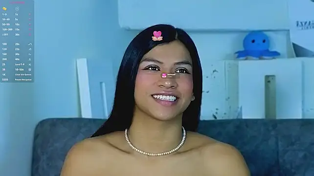 KimyRose: διαδικτυακό σόου στην κάμερα