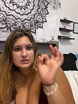 Latinamommy26 在線直播表演