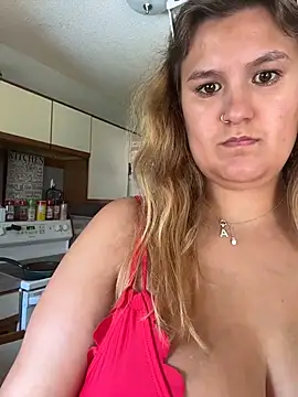 Latinamommy26 Adlı Modelin Canlı XXX Sohbeti