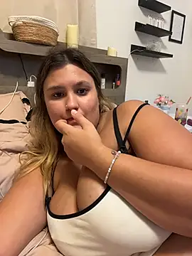 Latinamommy26's Webcam Show