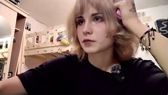 ChingCottingham Chat XXX in diretta