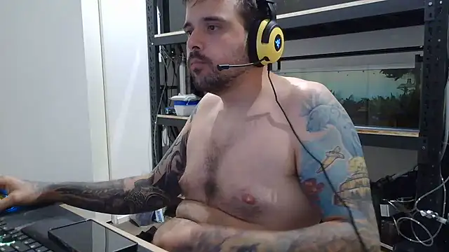 Show modela Smiley_bear_ na web-kameri
