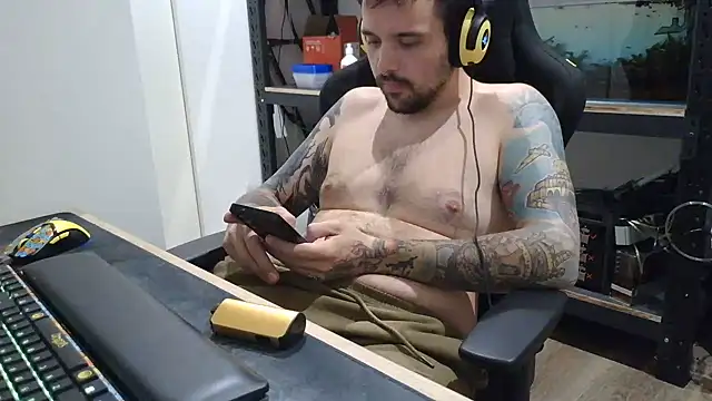 Smiley_bear_ webcam show