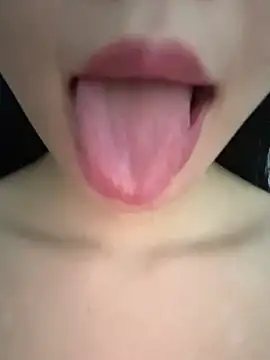 -Honaa- Show Webcam