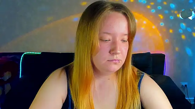 Sophia_Millery live XXX chat