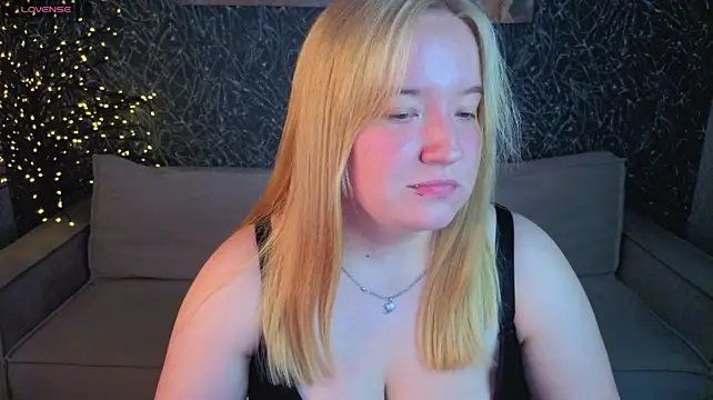 Sophia_Millery: онлайн-секс-чат