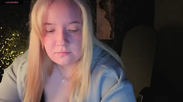 Sophia_Millery's Webcam Show