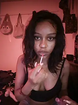 Sinwithme_luv Show in webcam