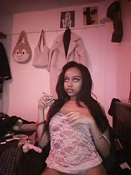 Sinwithme_luv's Webcam Show