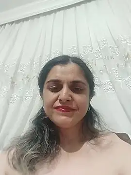 monigaamm Adlı Modelin Web Kamerası Şovu