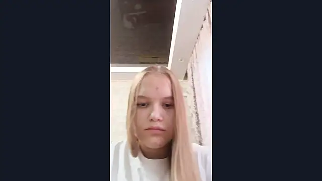 Lali_Boms' Live XXX Chat