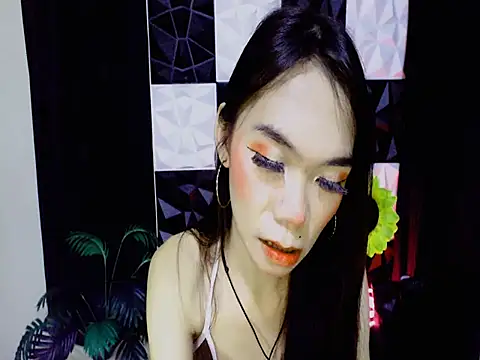 SKINNYasianSLUTs webkamerás műsora