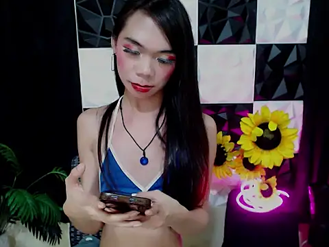โชว์เว็บแคม  ของ SKINNYasianSLUTs