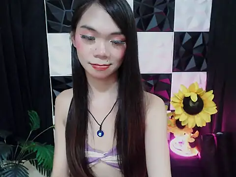 Pertunjukan Kamera Web SKINNYasianSLUTs