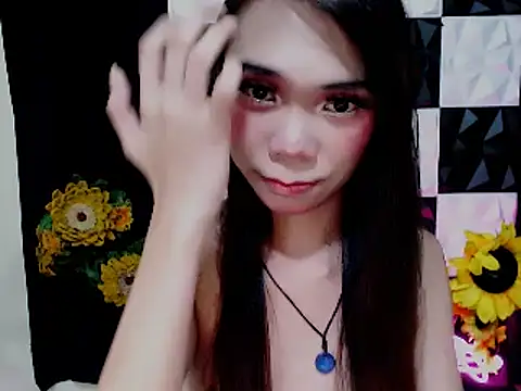 Webkamerová show SKINNYasianSLUTs
