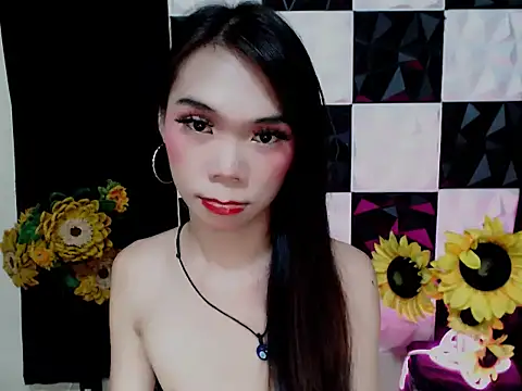 โชว์เว็บแคมของ SKINNYasianSLUTs