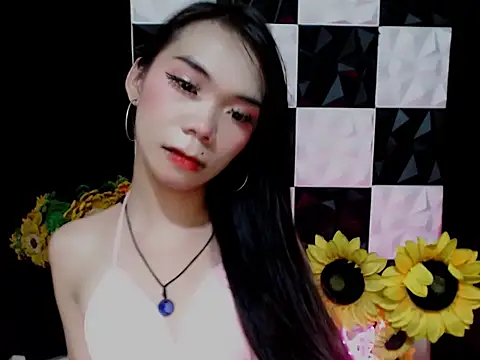 SKINNYasianSLUTs 网络视讯表演
