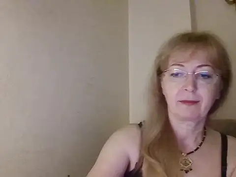 Show modela AetherPulsy na web-kameri