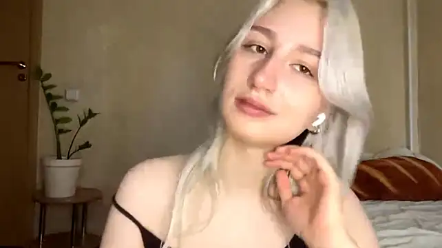 LishaNuding's Live XXX Chat