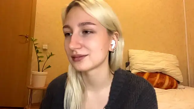 LishaNuding Chat XXX in diretta