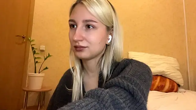 XXX chat uživo modela LishaNuding
