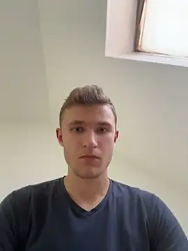 Pokazy przed kamerką – Jonass19
