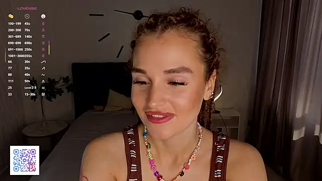 Show modela GalinaCunnane na web-kameri