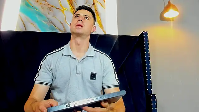 Webkamerová show ClarkKush