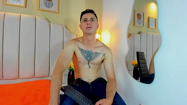 Show de ClarkKush na webcam